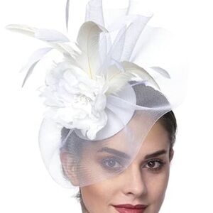 Elegant White Fascinator with Floral Design
